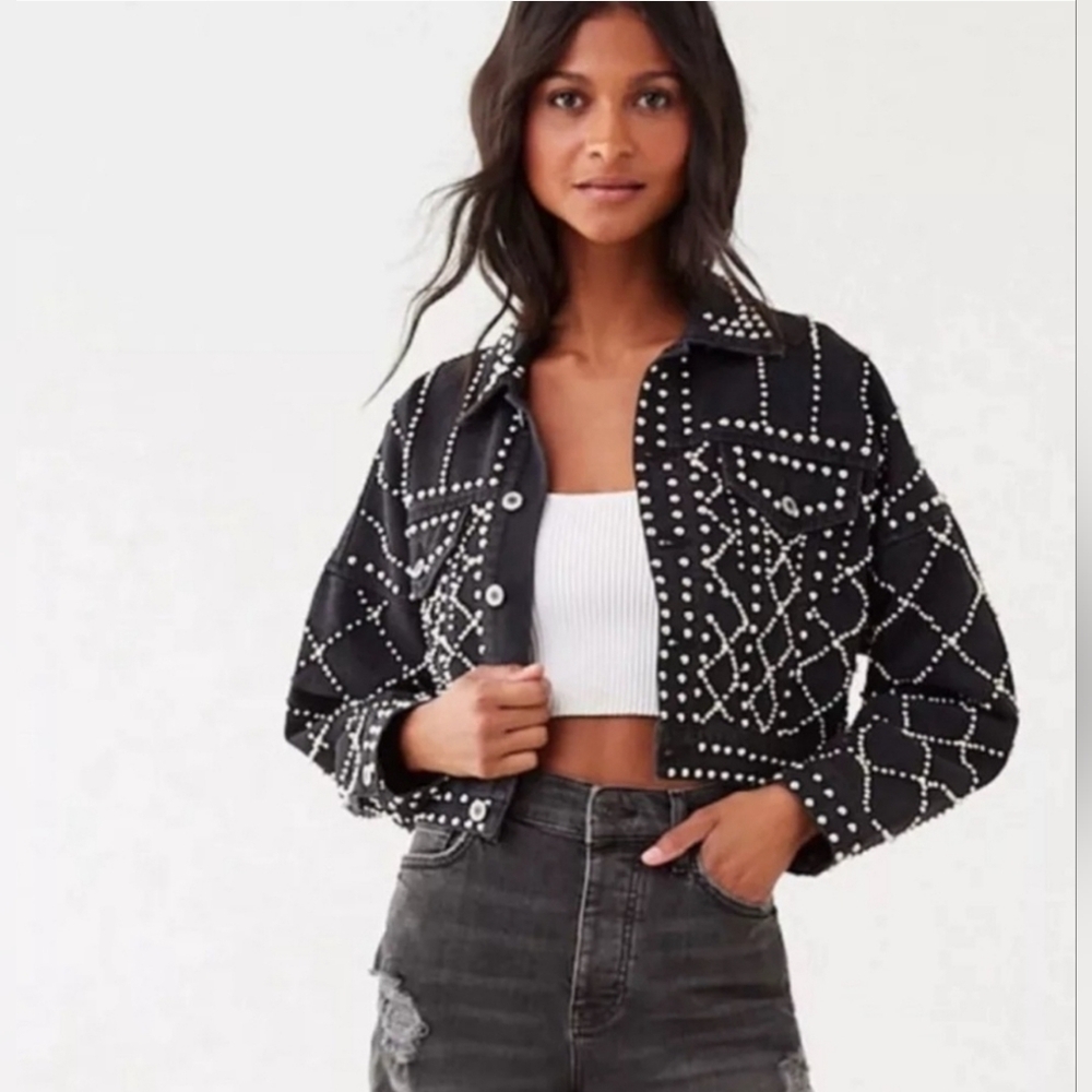 Studded Cropped Denim Jacket